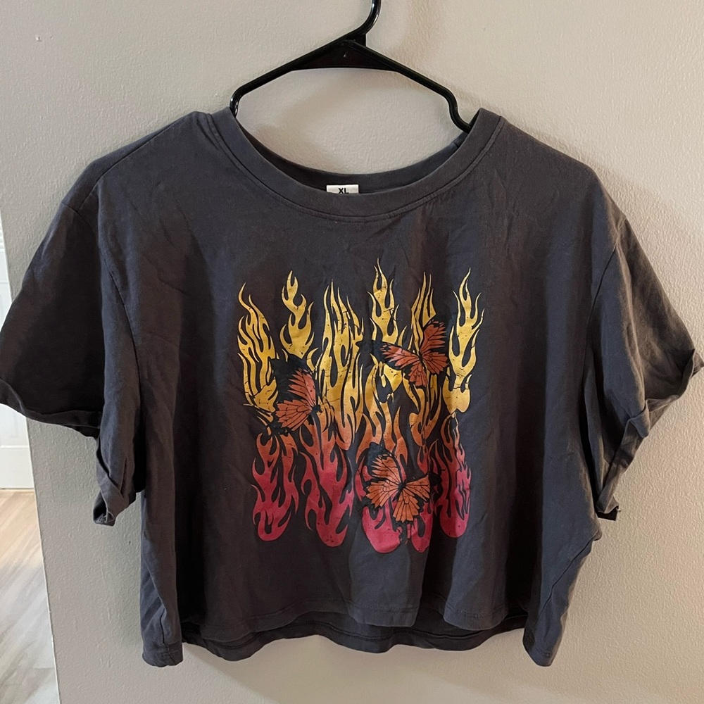 Graphic tee